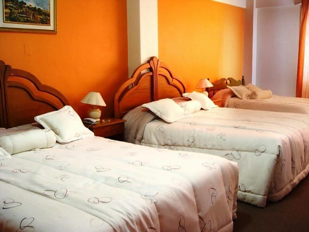 Apart Hotel Regina Кочабамба Екстериор снимка